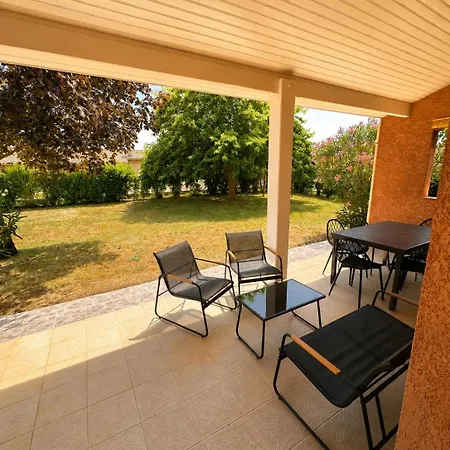 Maison 100m2 Βίλα